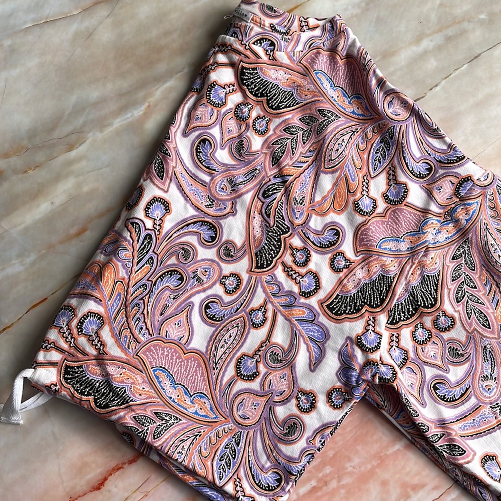 CARTEL & WILLOW | Willa Sweat in paisley boho print - Picture 5 of 12